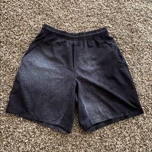 Lululemon Men Short 7” Size Xs